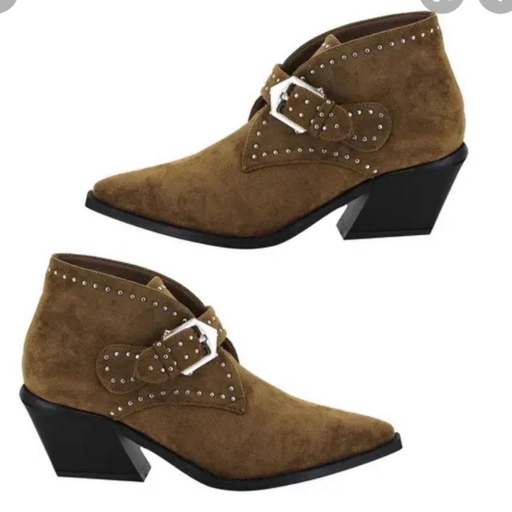 Seven7 Dallas studded ankle boot